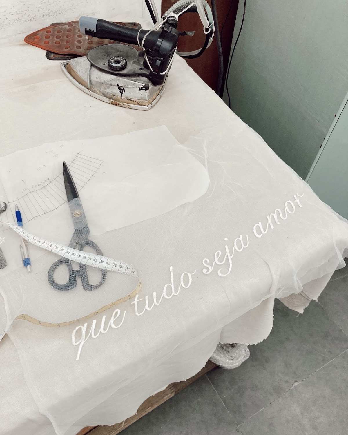 C116204D-A7D8-4D5D-A949-86C025E95753_1_201_a
